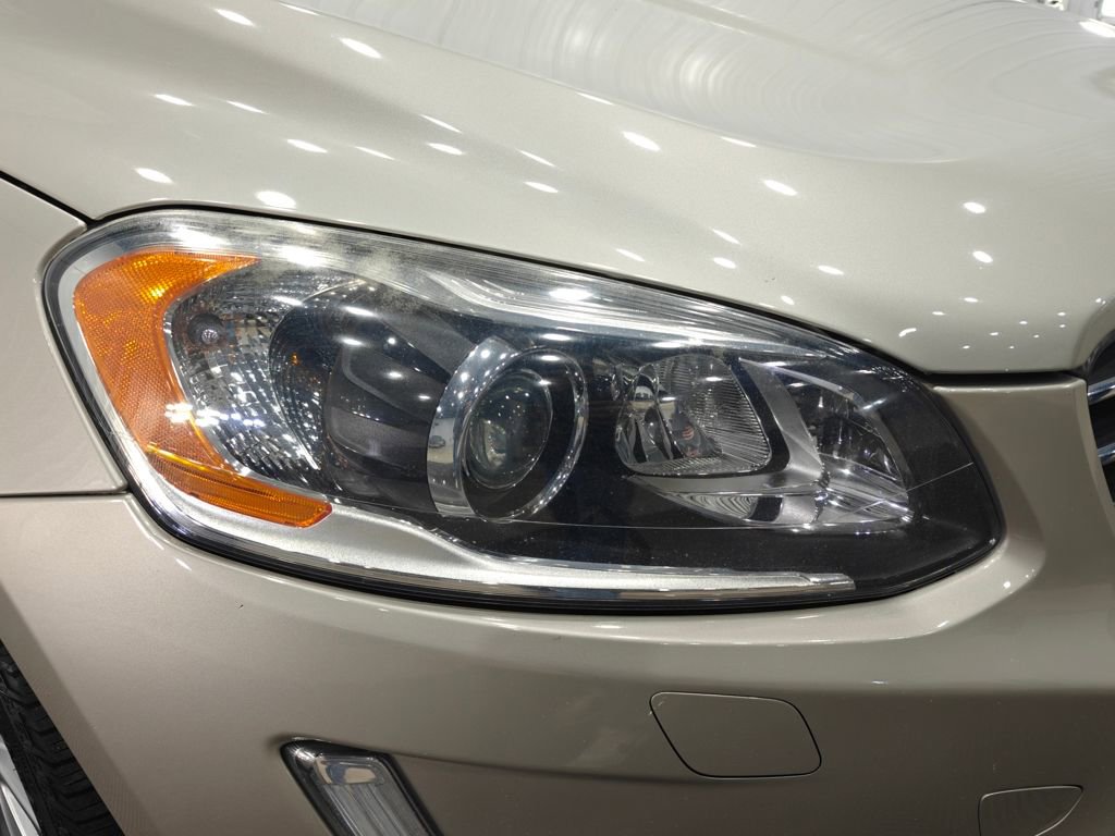 Used 2017 Volvo XC60 T5 Inscription w/ Preferred Option Package image 15