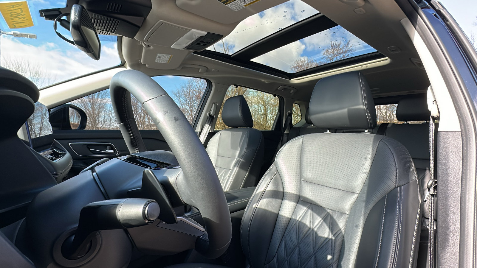 Certified 2025 Nissan Rogue Platinum w/ Platinum Premium Package AWD/4WD image 12