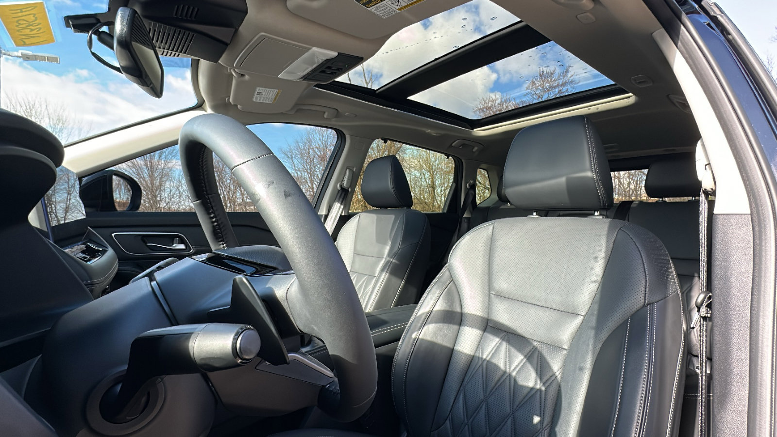 Certified 2025 Nissan Rogue Platinum w/ Platinum Premium Package image 12