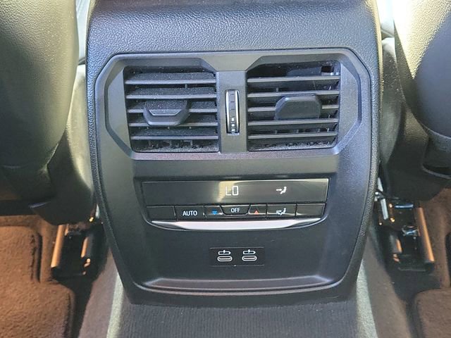 Used 2021 BMW 330i xDrive Sedan w/ Premium Package image 12