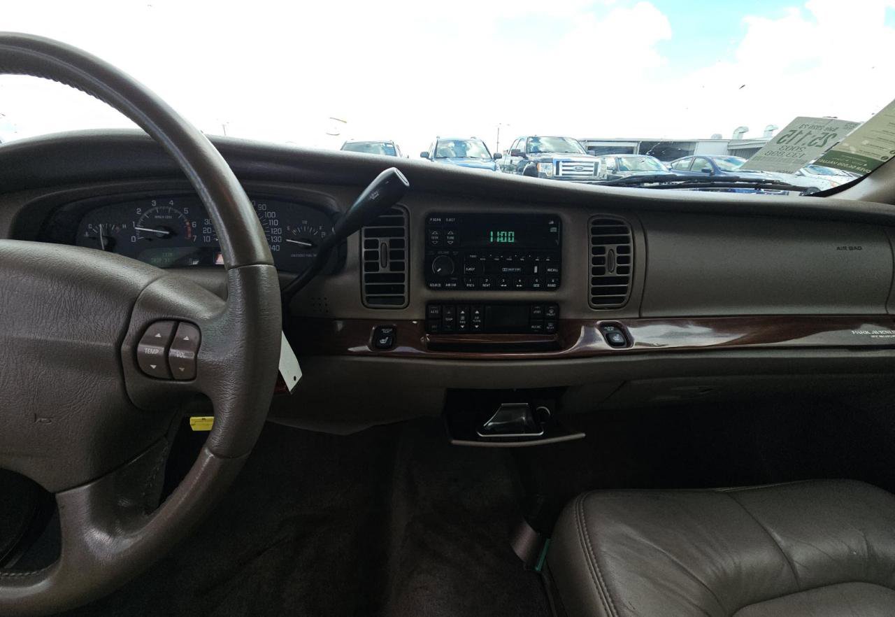 Used 2003 Buick Park Avenue w/ 1SE Package FWD image 11