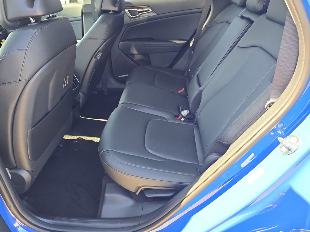 New 2026 Kia Sportage EX image 17