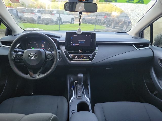 Used 2024 Toyota Corolla LE w/ LE Convenience Package FWD image 9