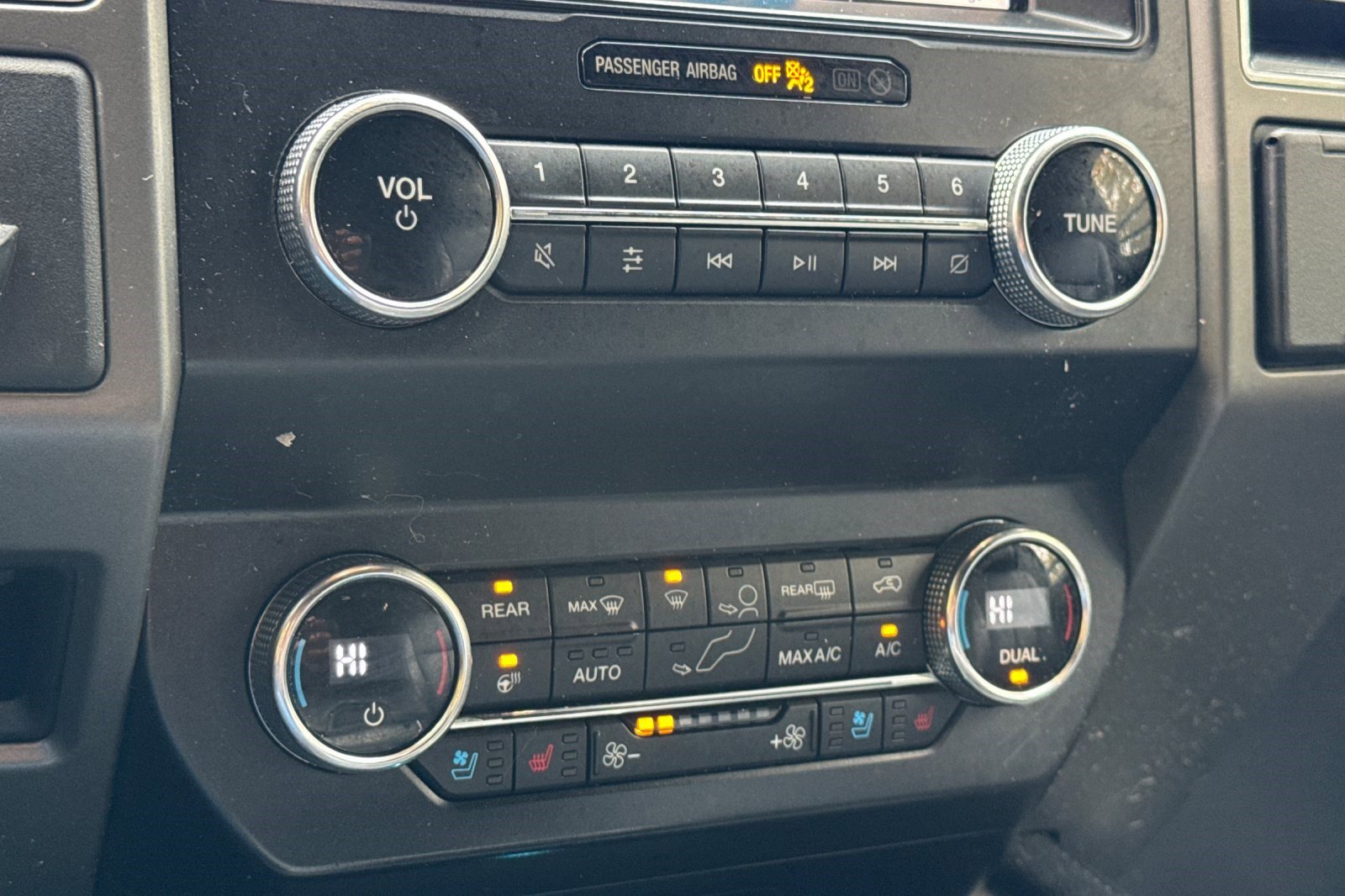 Used 2019 Ford Expedition XLT w/ Equipment Group 202A image 17