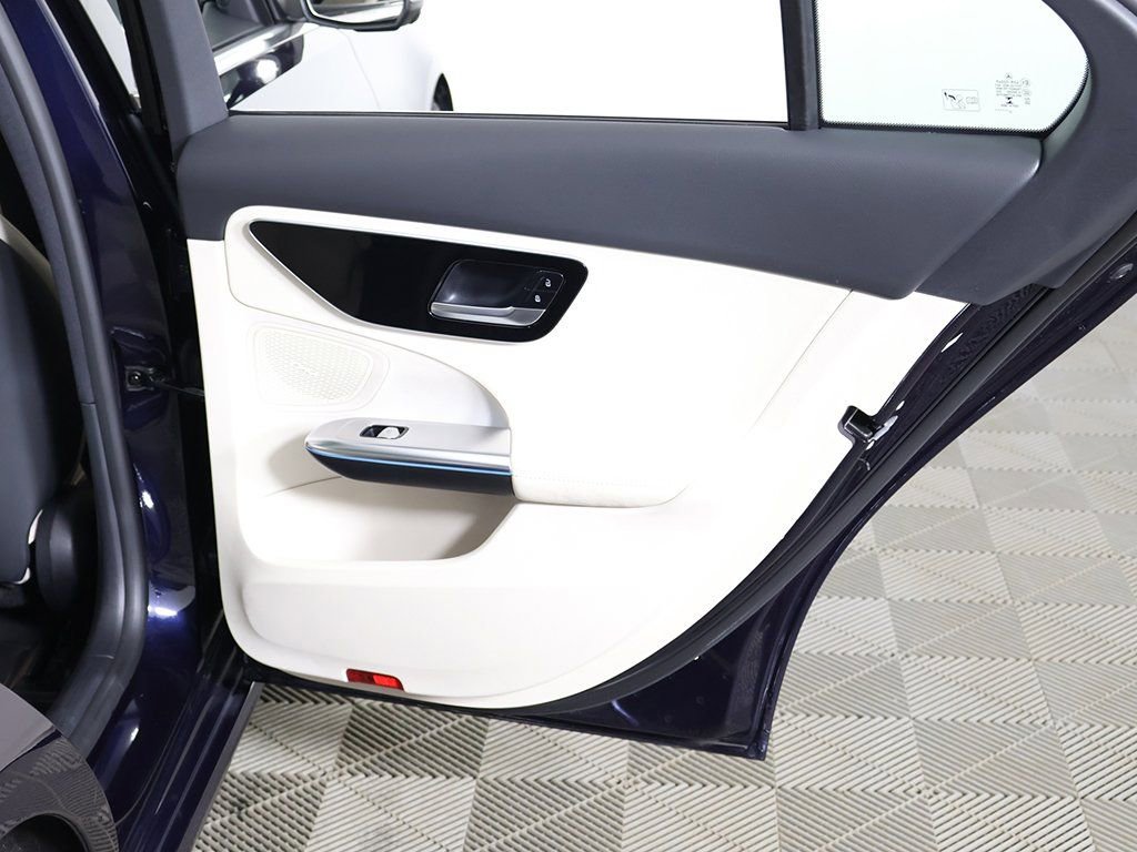 Used 2023 Mercedes-Benz C 300 4MATIC Sedan w/ Exclusive Trim Package image 28