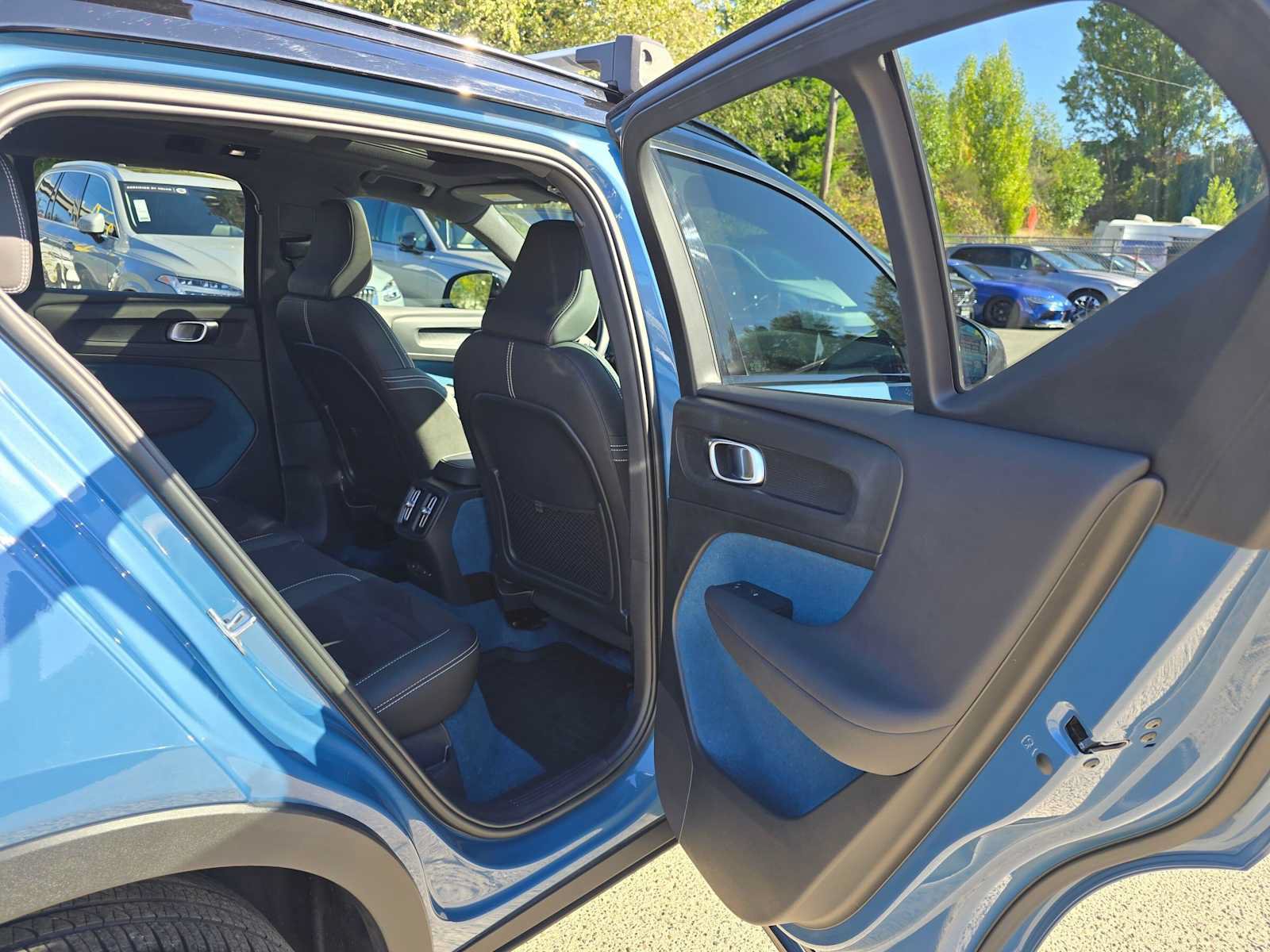 Certified 2023 Volvo XC40 Recharge Plus w/ Protection Package Premier AWD/4WD image 14