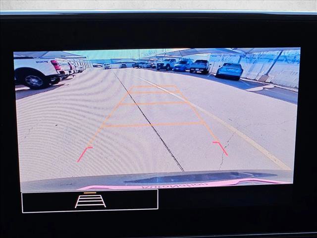 Used 2025 Chevrolet Trax RS w/ Sunroof Package image 14