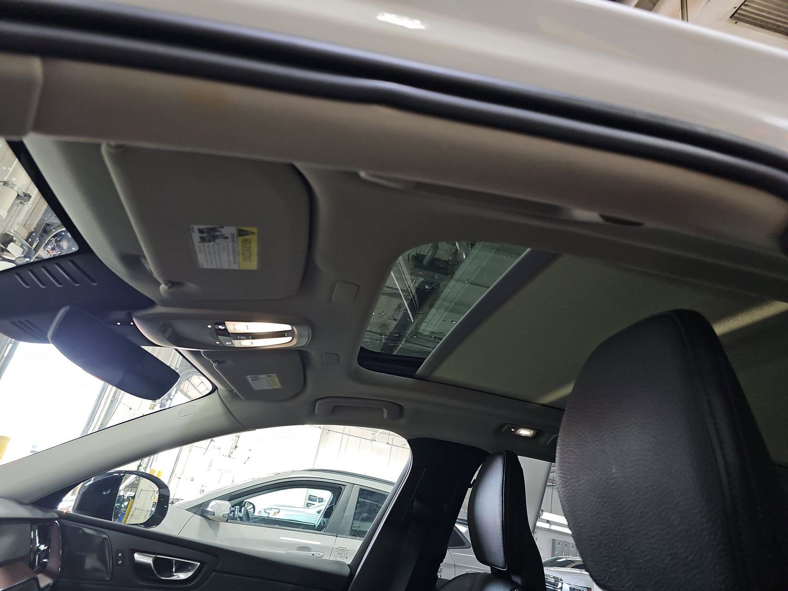 Used 2023 Volvo XC60 B5 Plus w/ Climate Package image 14