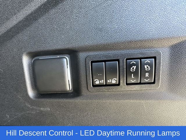 Used 2022 Chevrolet Tahoe High Country image 21