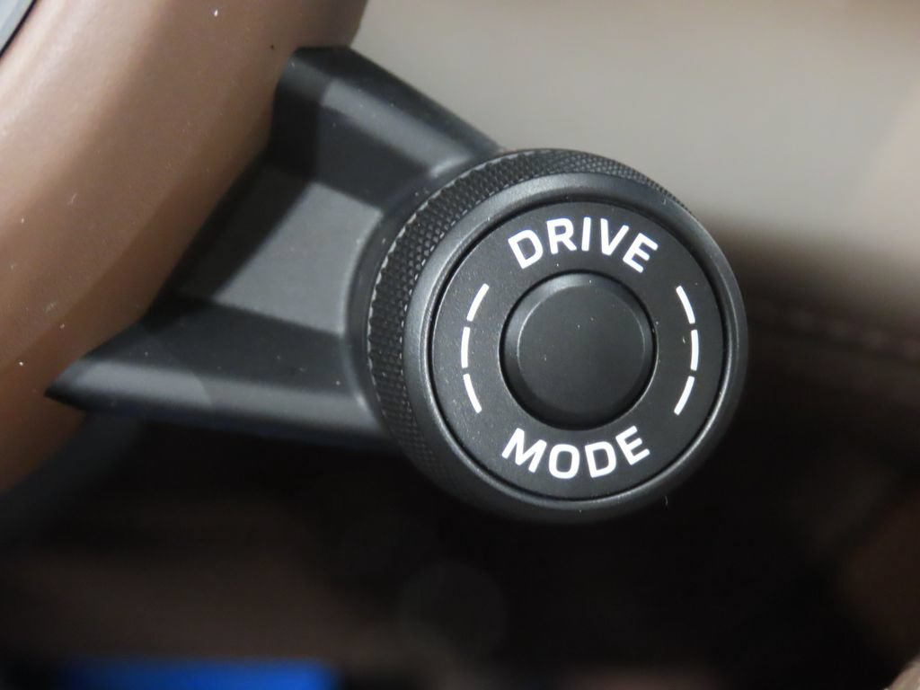 New 2026 Porsche Taycan 4S AWD/4WD image 23