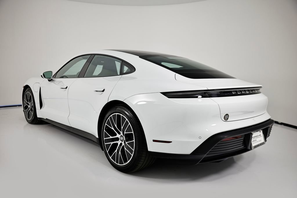 Certified 2022 Porsche Taycan image 3