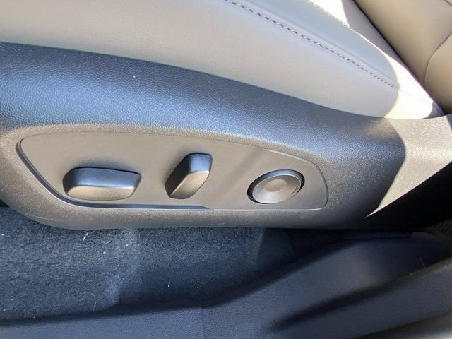 New 2025 GMC Acadia Elevation w/ Elevation Premium Package FWD image 18