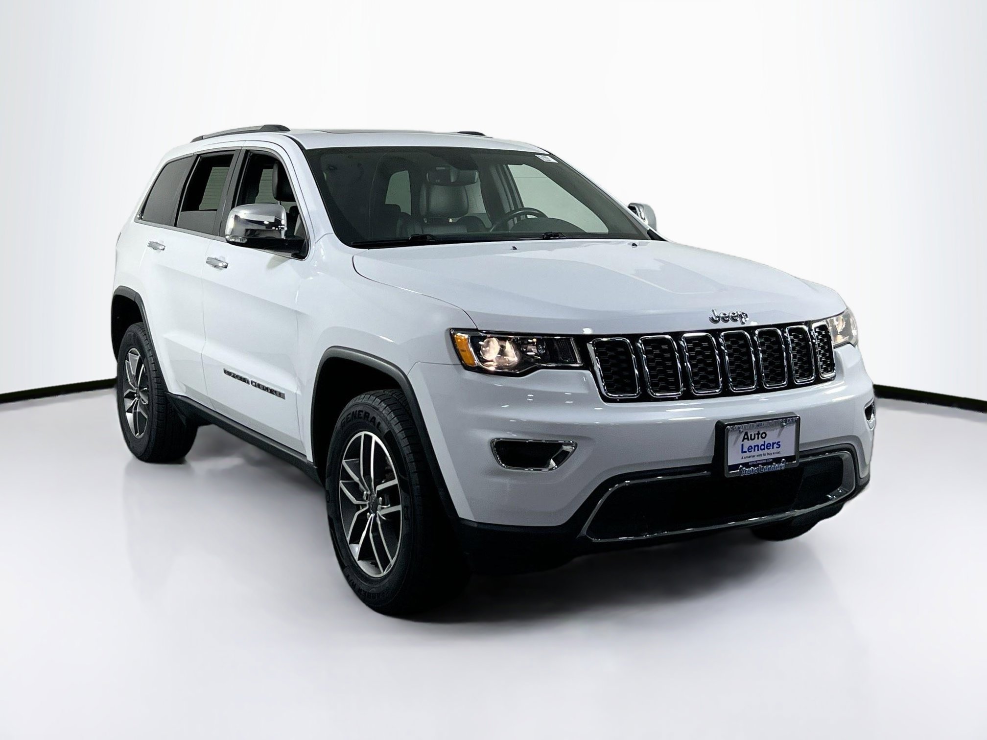 Used 2022 Jeep Grand Cherokee Limited AWD/4WD image 3