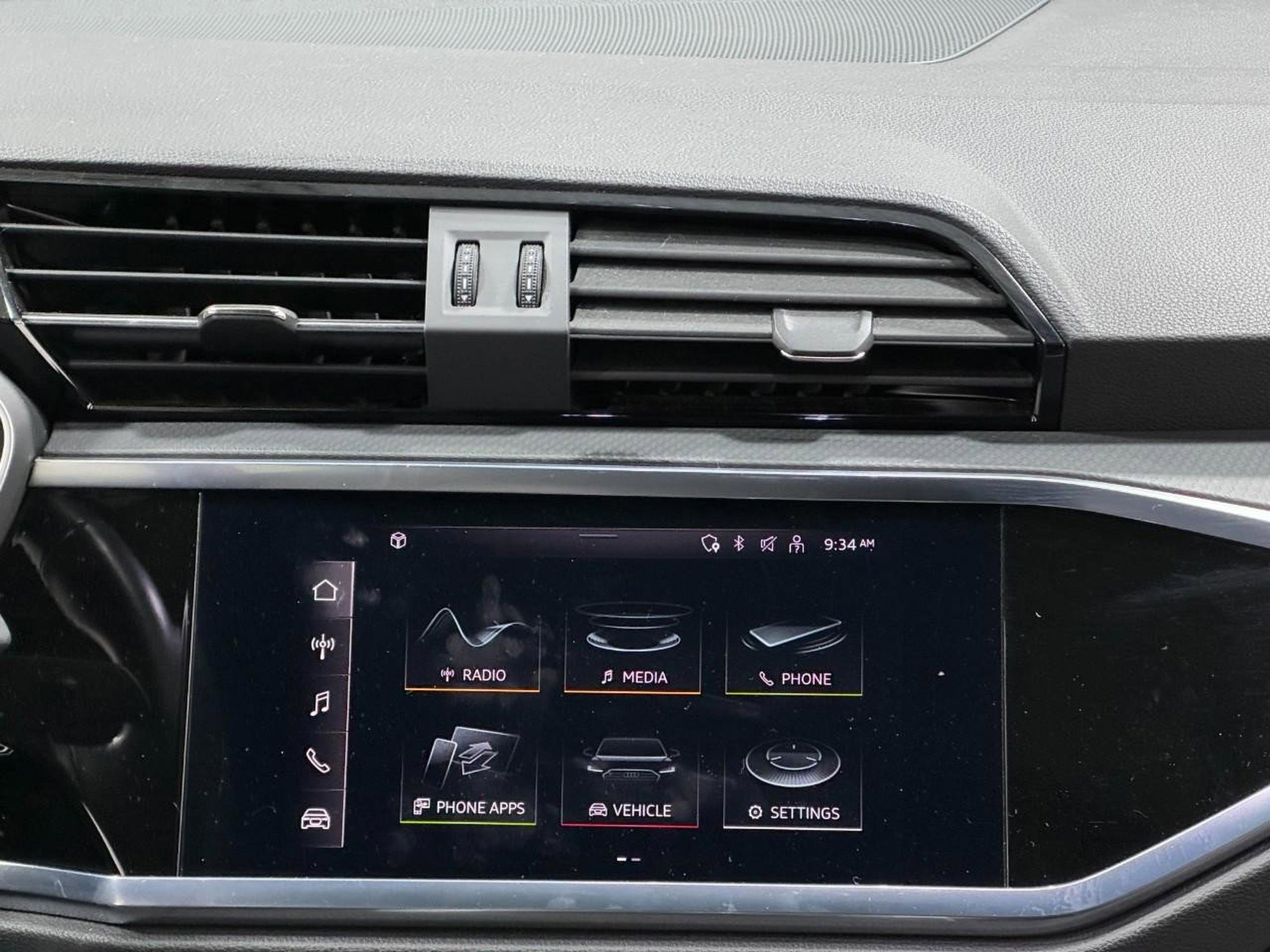 Certified 2022 Audi Q3 2.0T Premium w/ Convenience Package image 13