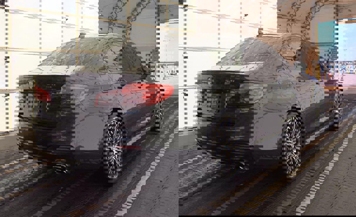 Used 2020 BMW 540i w/ M Sport Package image 5