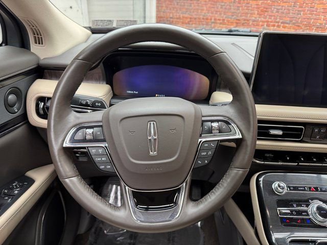 Used 2022 Lincoln Nautilus Reserve w/ Luxury Package image 14