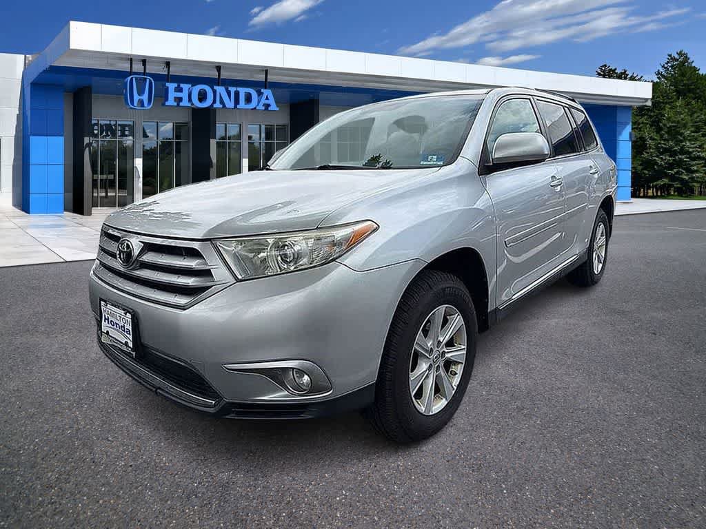 Used 2013 Toyota Highlander SE AWD/4WD image 1