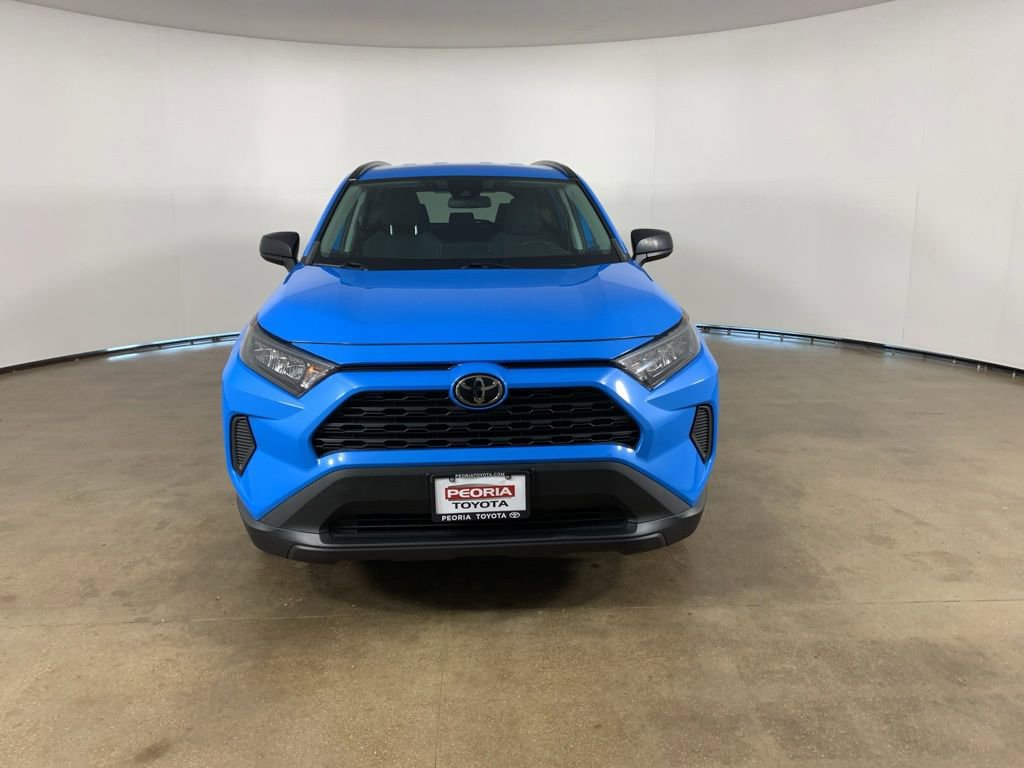 Used 2019 Toyota RAV4 LE w/ Carpet Mat Package AWD/4WD image 3