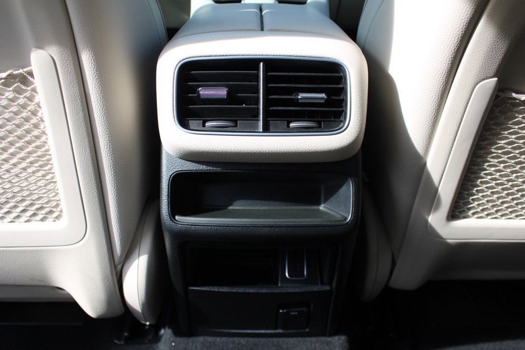 Used 2022 Mercedes-Benz GLE 450 4MATIC w/ AMG Line Exterior image 31