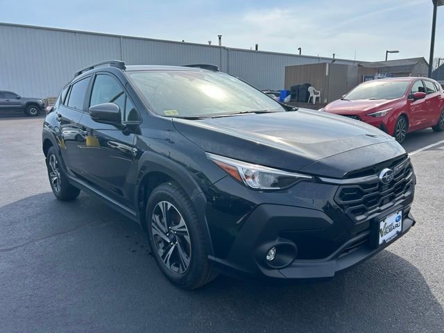 Used 2024 Subaru Crosstrek 2.0i Premium image 3