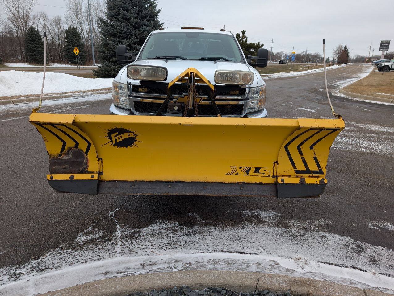 Used 2013 Chevrolet Silverado 2500 W/T w/ Snow Plow Prep Package AWD/4WD image 4