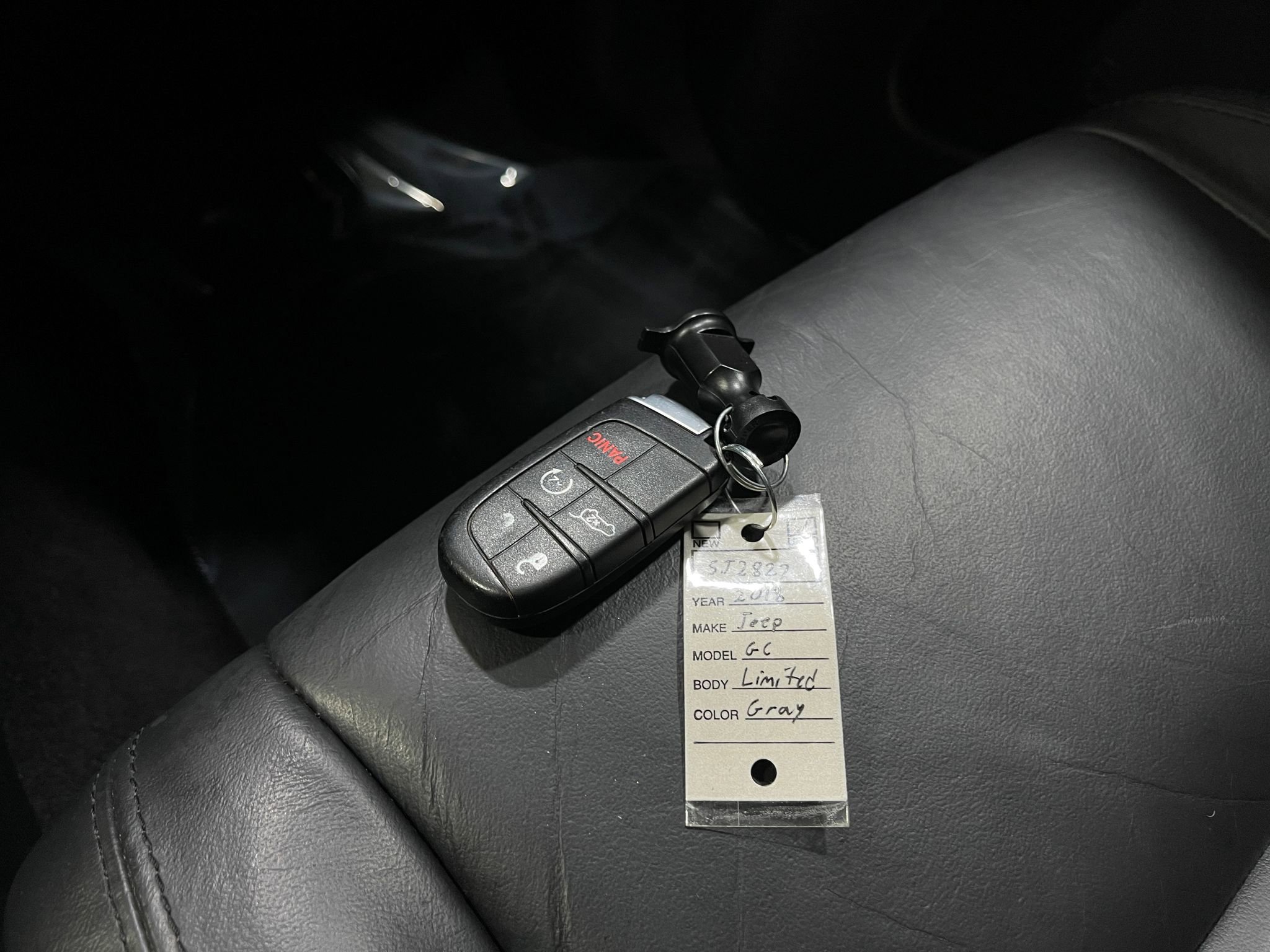 Used 2018 Jeep Grand Cherokee Limited image 37