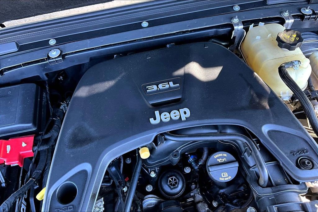 Used 2019 Jeep Wrangler Unlimited Sport image 31
