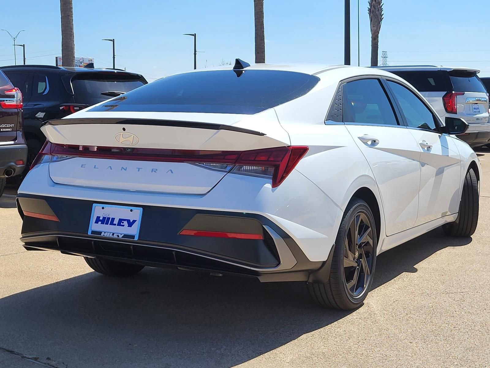 New 2026 Hyundai Elantra SEL Sport image 4