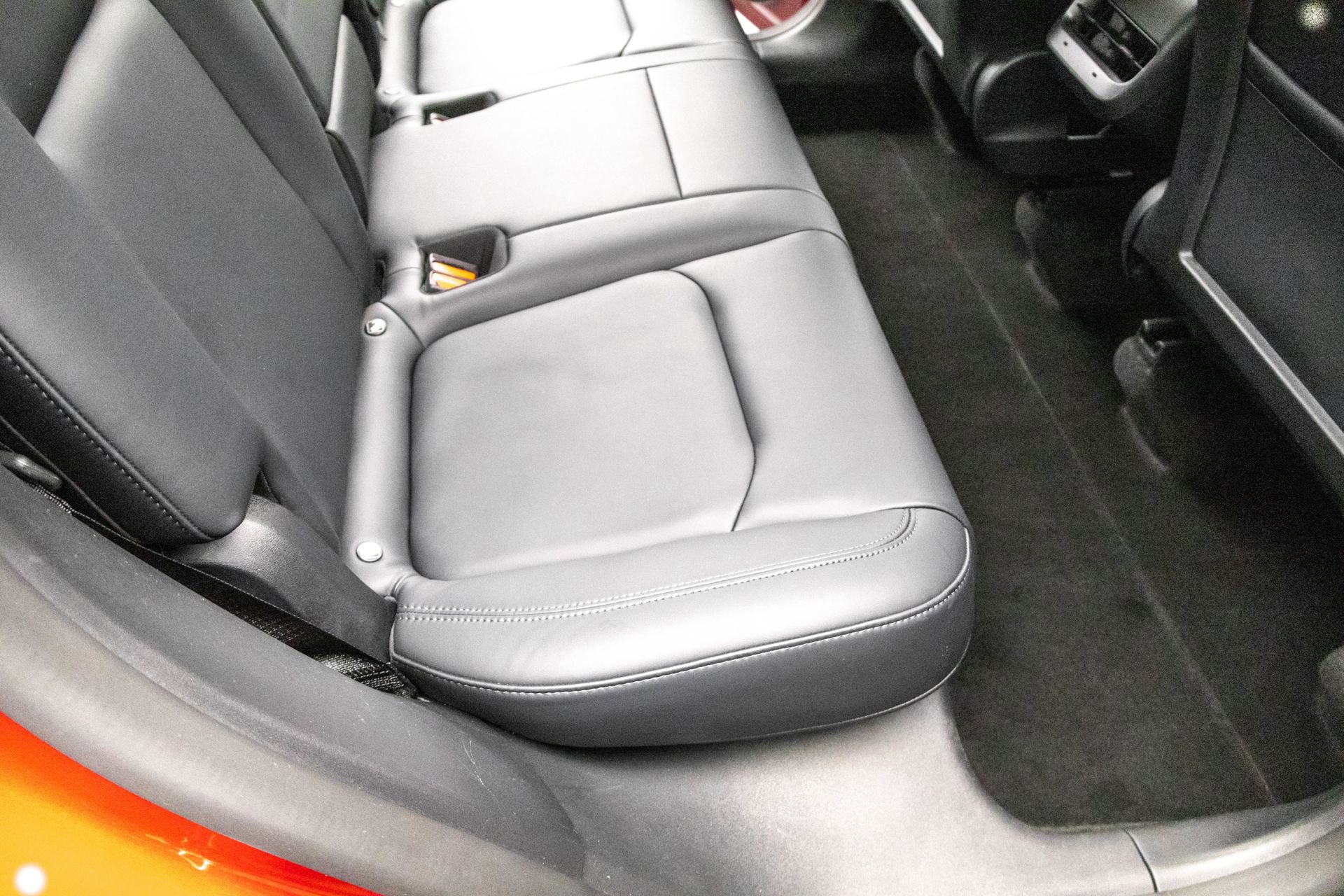 Used 2022 Tesla Model Y Long Range image 34