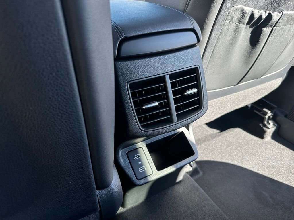 Used 2025 Kia Seltos EX image 28