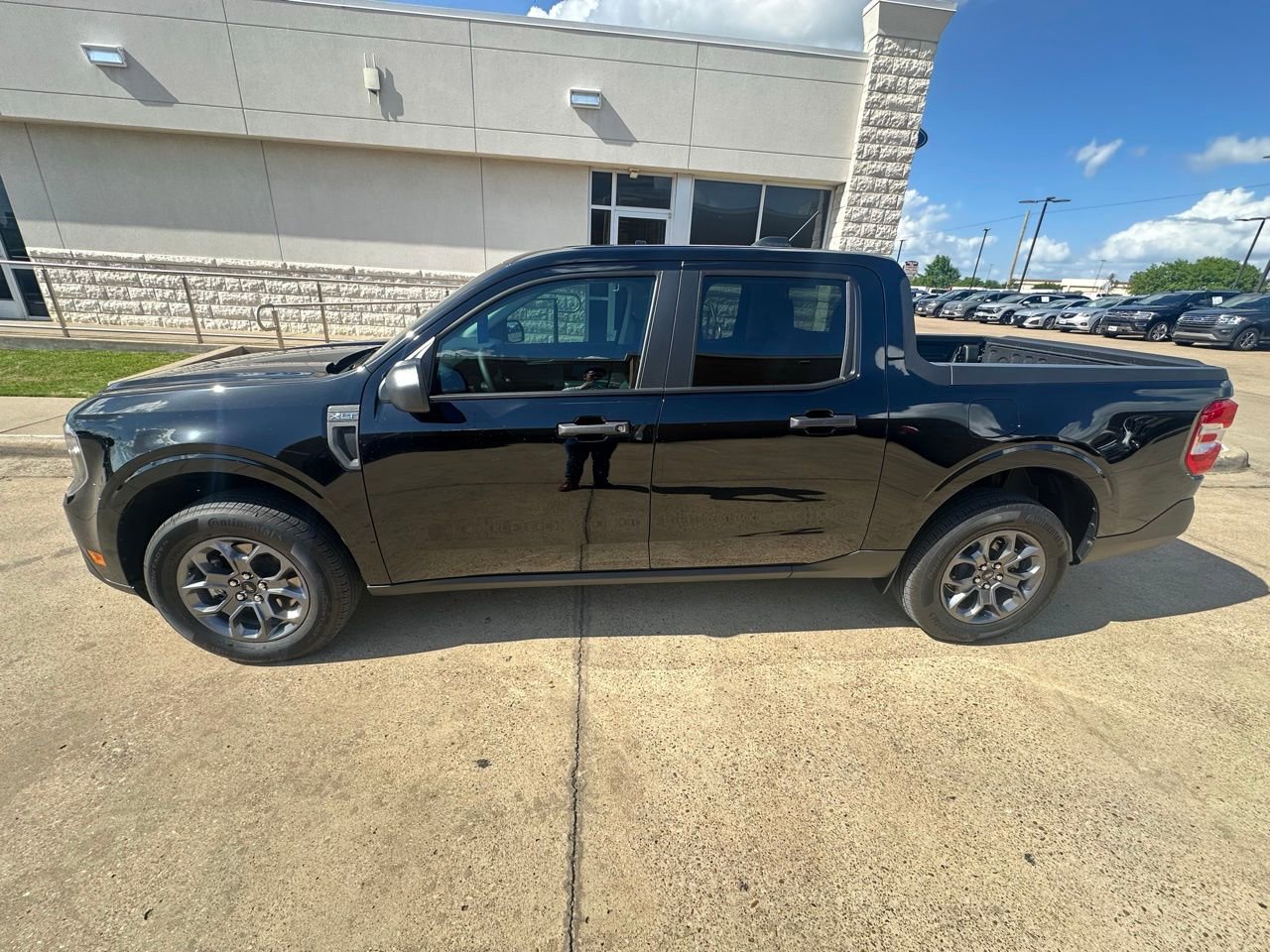 Used 2025 Ford Maverick XLT image 4