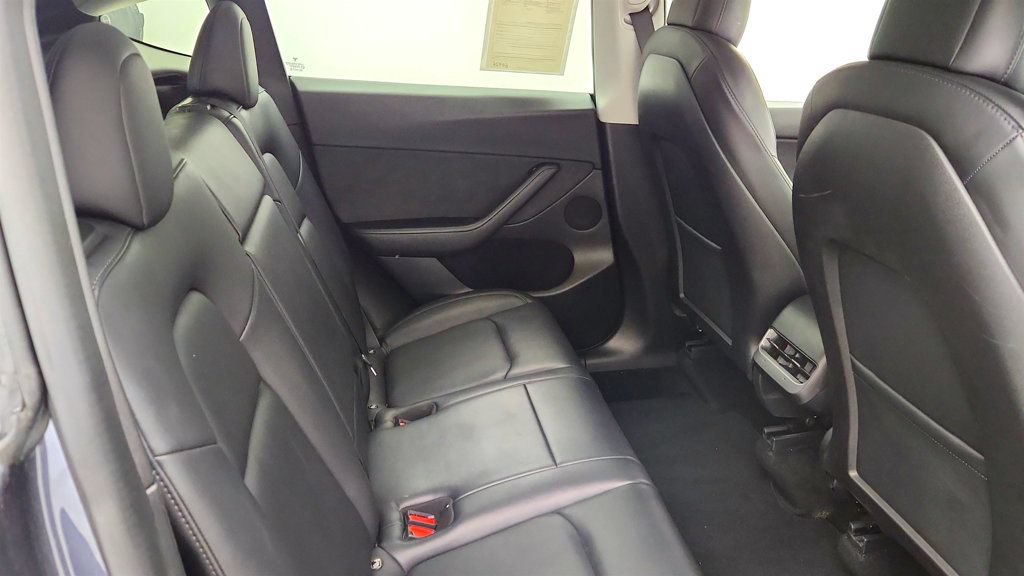 Used 2022 Tesla Model Y Performance AWD/4WD image 28
