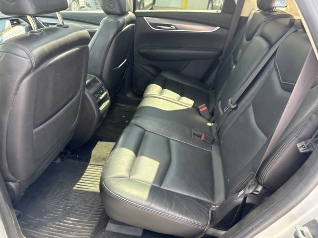 Used 2017 Cadillac XT5 Luxury AWD/4WD image 17