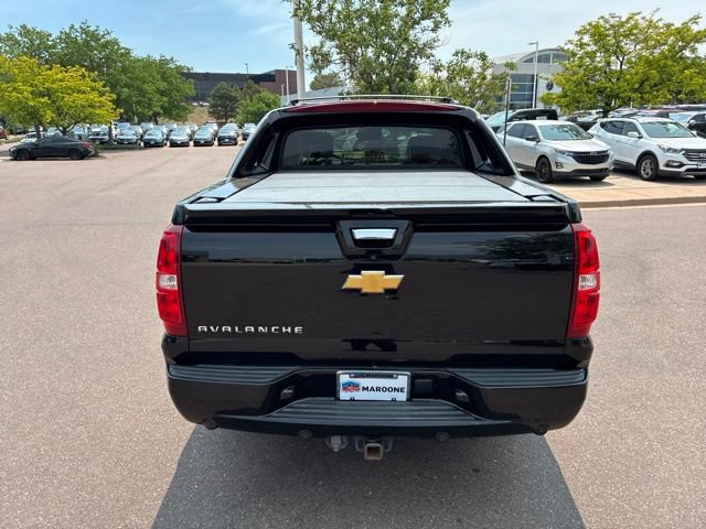 Used 2013 Chevrolet Avalanche LTZ AWD/4WD image 5