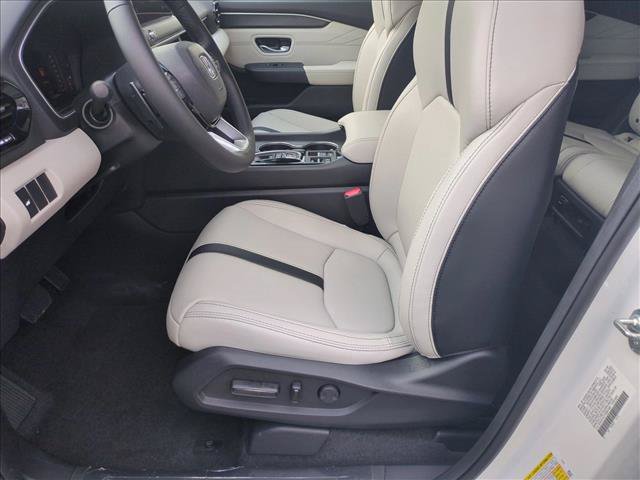 New 2026 Honda Pilot Touring image 4