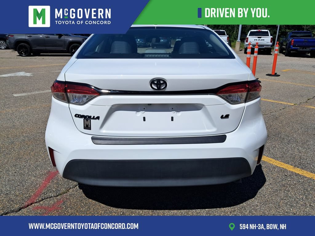 Used 2024 Toyota Corolla LE w/ LE Convenience Package FWD image 6