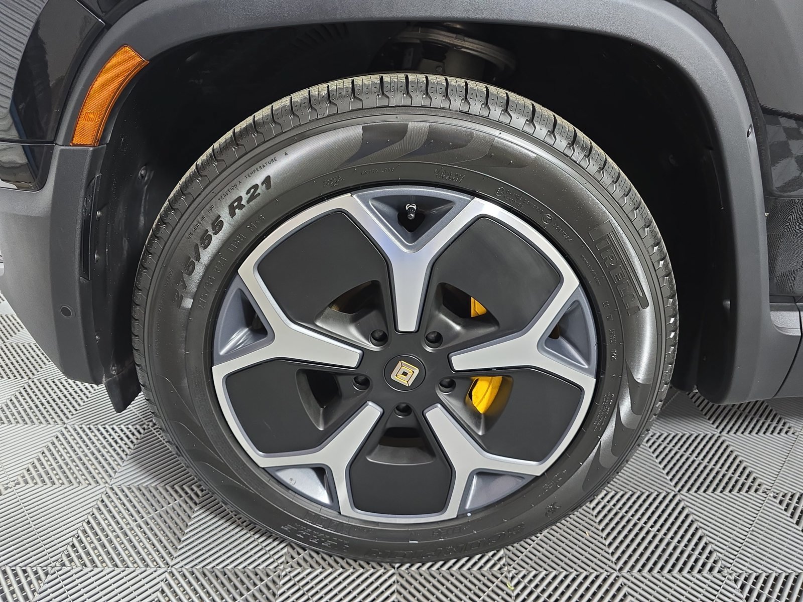 Used 2023 Rivian R1S Adventure Quad AWD/4WD image 9