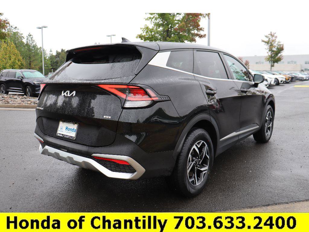 Used 2023 Kia Sportage LX image 8