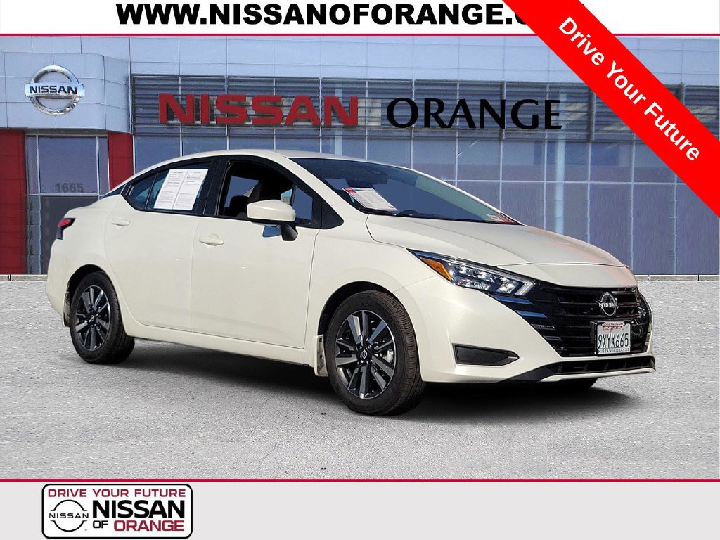 Used 2025 Nissan Versa SV w/ Trunk Package