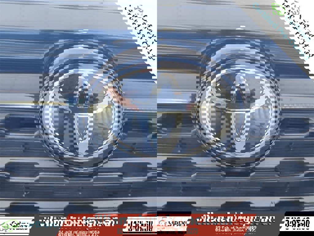 Used 2023 Toyota RAV4 XLE Premium image 31