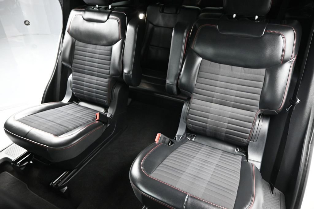 Used 2025 Ford Explorer ST-Line w/ Premium Package RWD image 20