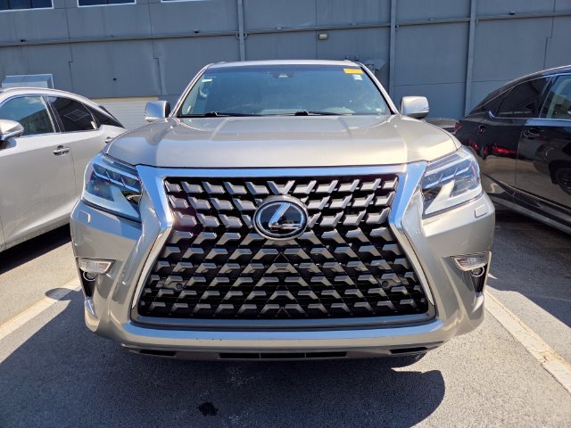 Used 2022 Lexus GX 460 Premium w/ Premium Package AWD/4WD image 2