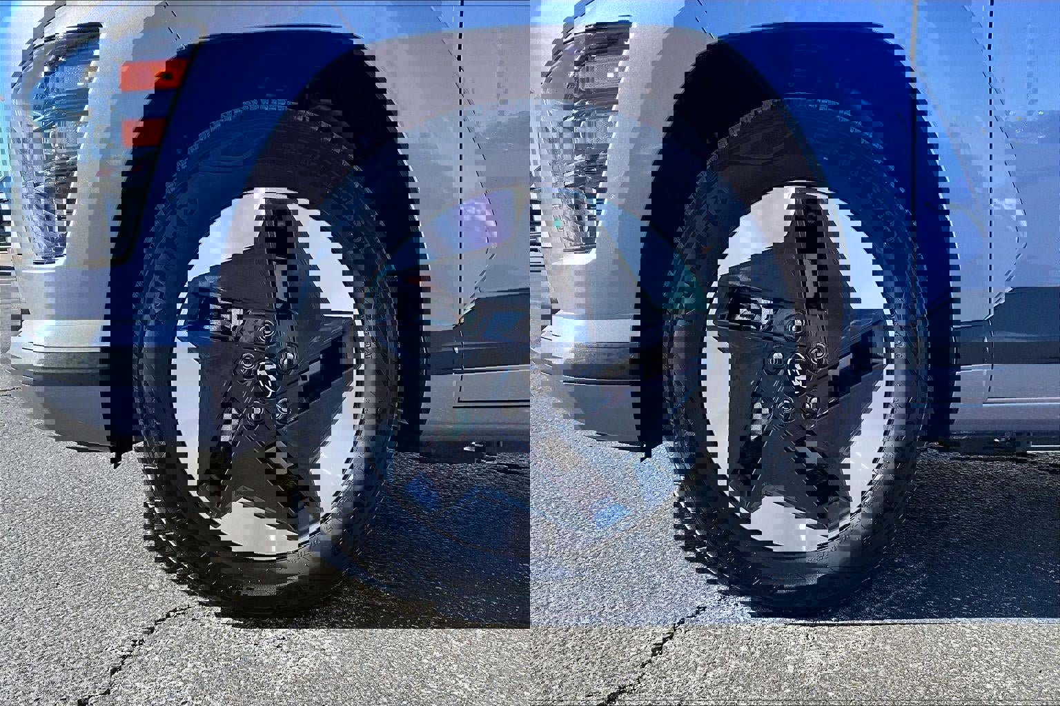 Used 2024 Hyundai Kona SEL image 9