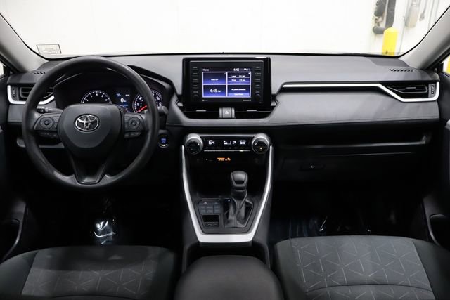 Used 2022 Toyota RAV4 XLE AWD/4WD image 29