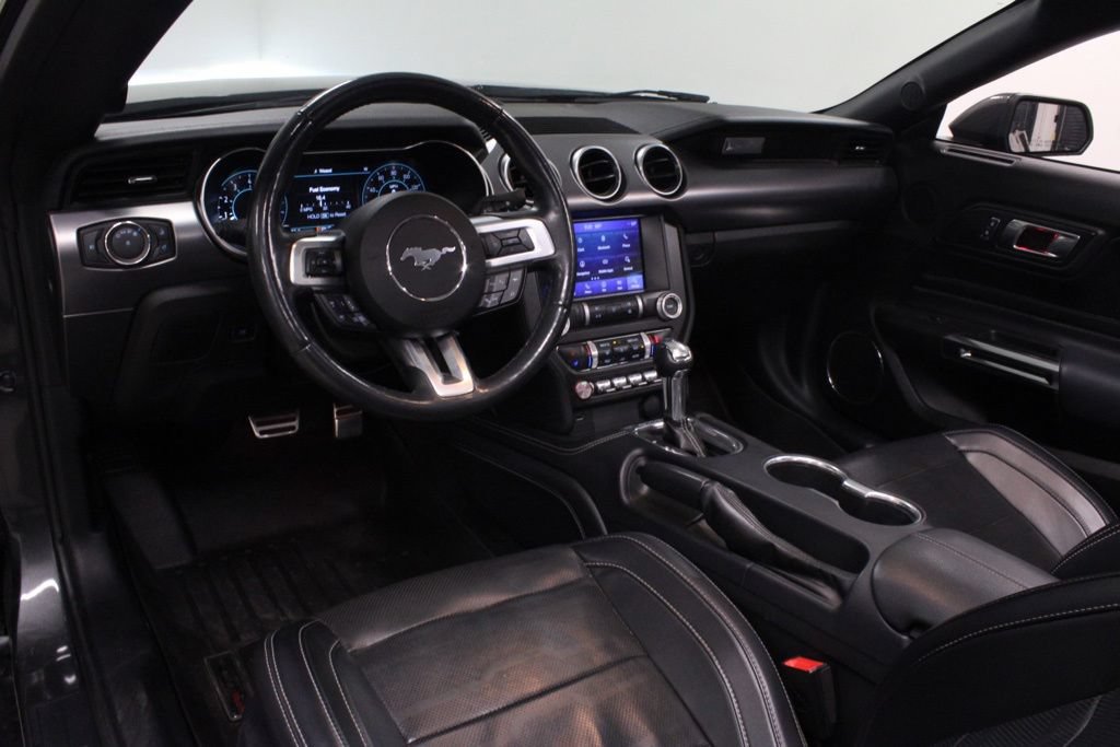 Used 2019 Ford Mustang GT Premium w/ Equipment Group 401A RWD image 4