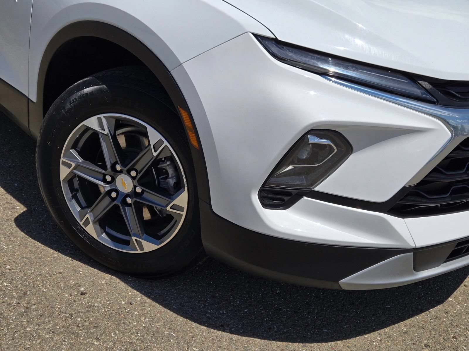 Used 2025 Chevrolet Blazer LT AWD/4WD image 9