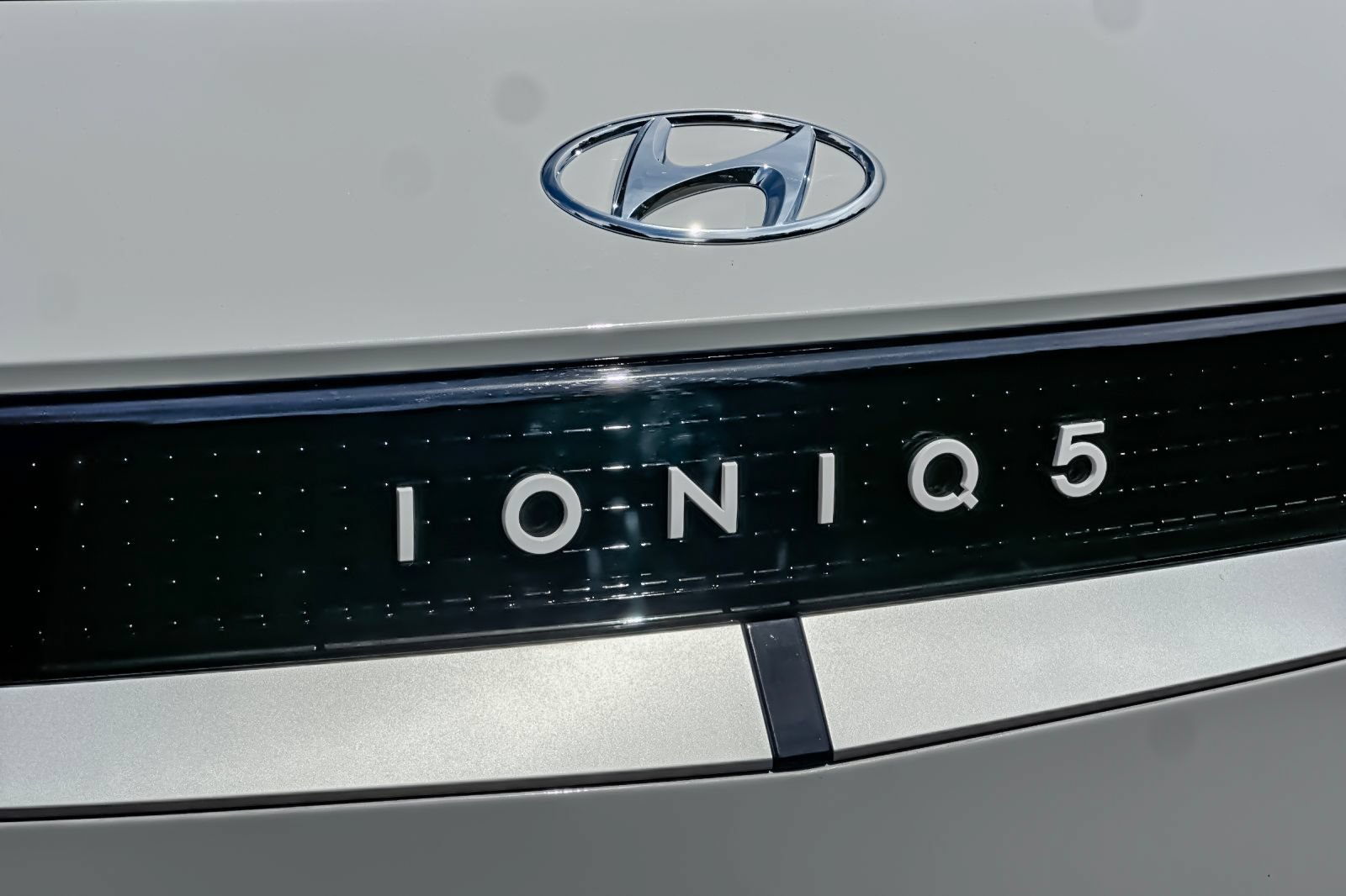 Certified 2024 Hyundai Ioniq 5 SEL RWD image 40