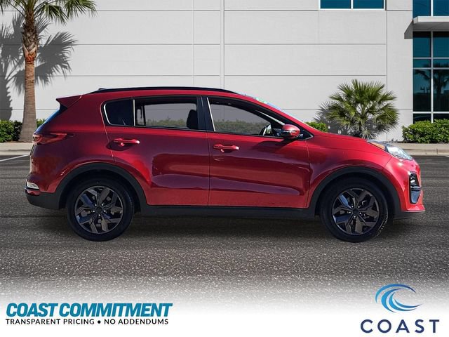 Used 2022 Kia Sportage Nightfall Edition FWD image 5