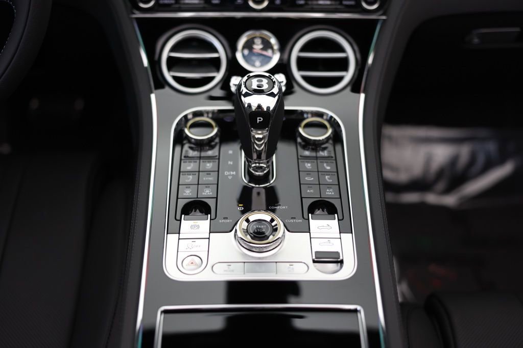 Used 2025 Bentley Continental GTC image 24