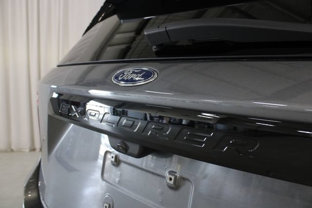 Used 2023 Ford Explorer ST-Line w/ Class IV Trailer Tow Package AWD/4WD image 35